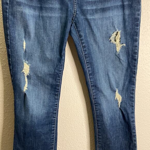 Guess Women Sarah Fit Mid Rise Distressed Ankle Skinny Jeans Size 29 - Picture 8 of 8